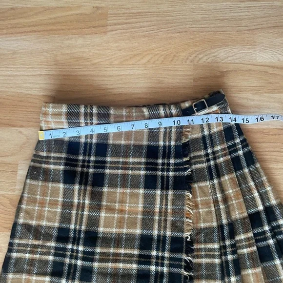 Wool Plaid Wrap Mini Skirt - Picture 4 of 7